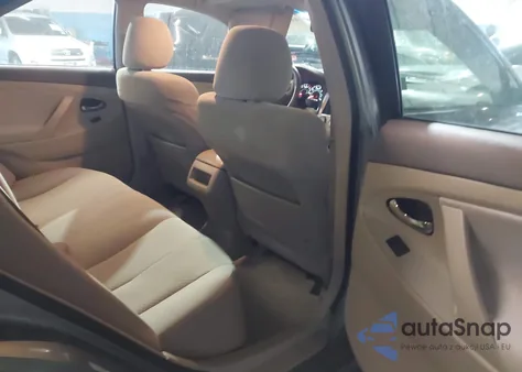 2009 Toyota Camry Le z USA, uszkodzony, nr VIN 4T1BE46K69U805710